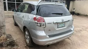 Toyota Matrix 2006 Silver