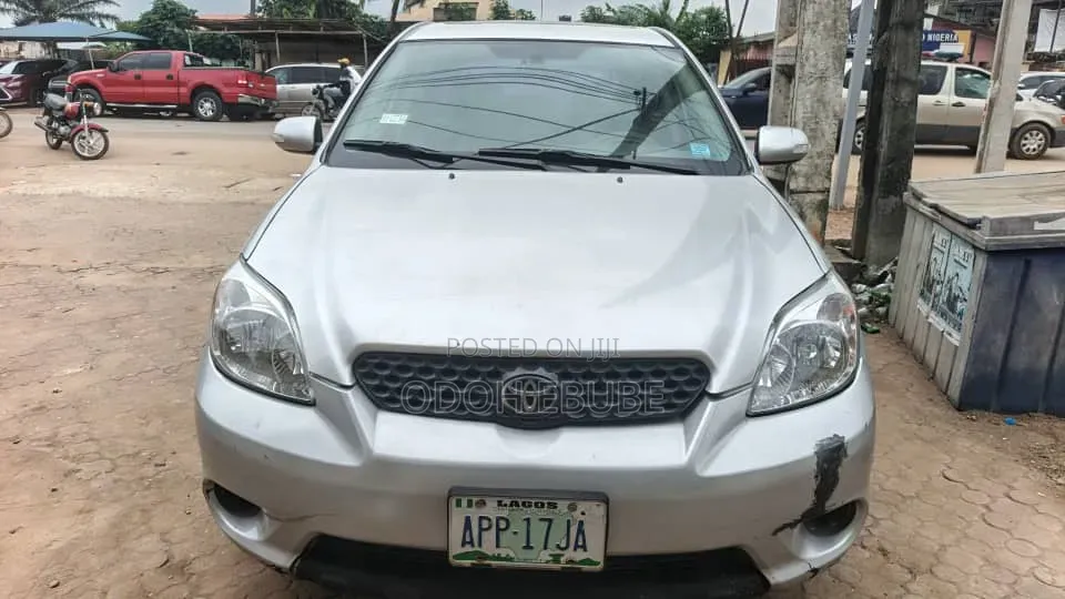 Toyota Matrix 2006 Silver