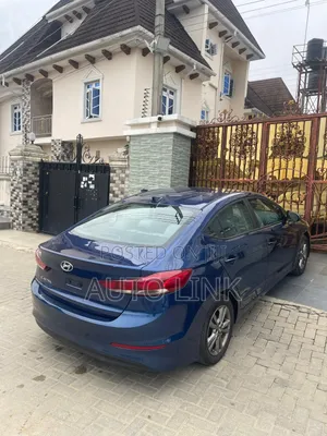 Hyundai Elantra 2017 Blue