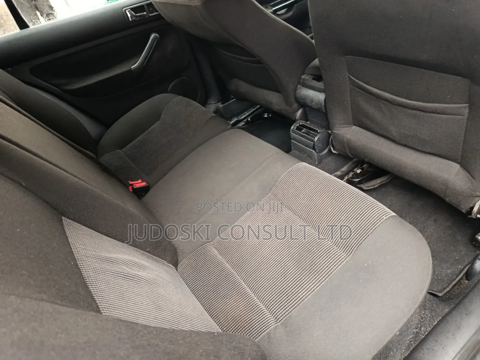 Volkswagen Golf 2004 Blue