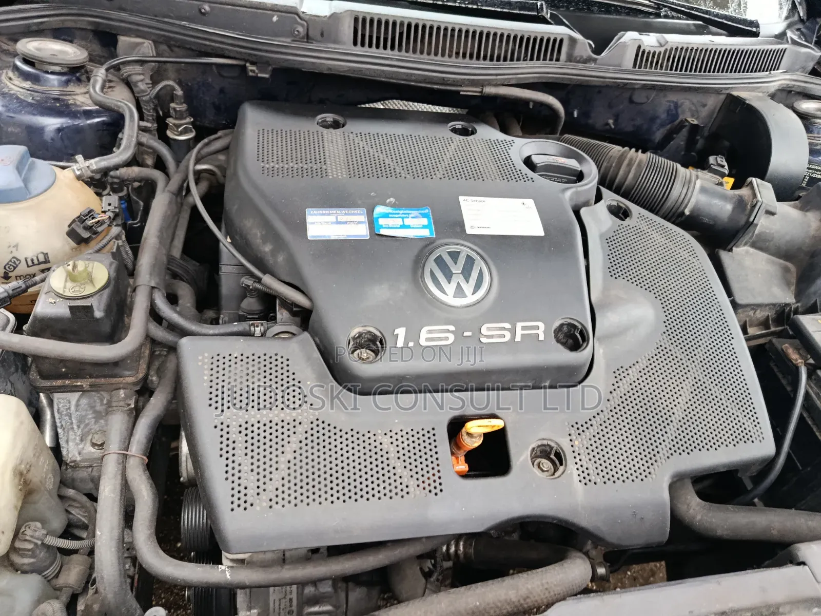 Volkswagen Golf 2004 Blue