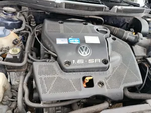 Volkswagen Golf 2004 Blue