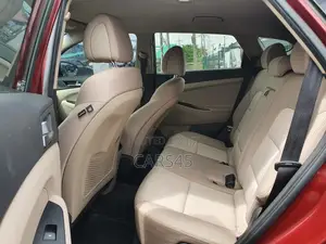Hyundai Tucson 2017 Red