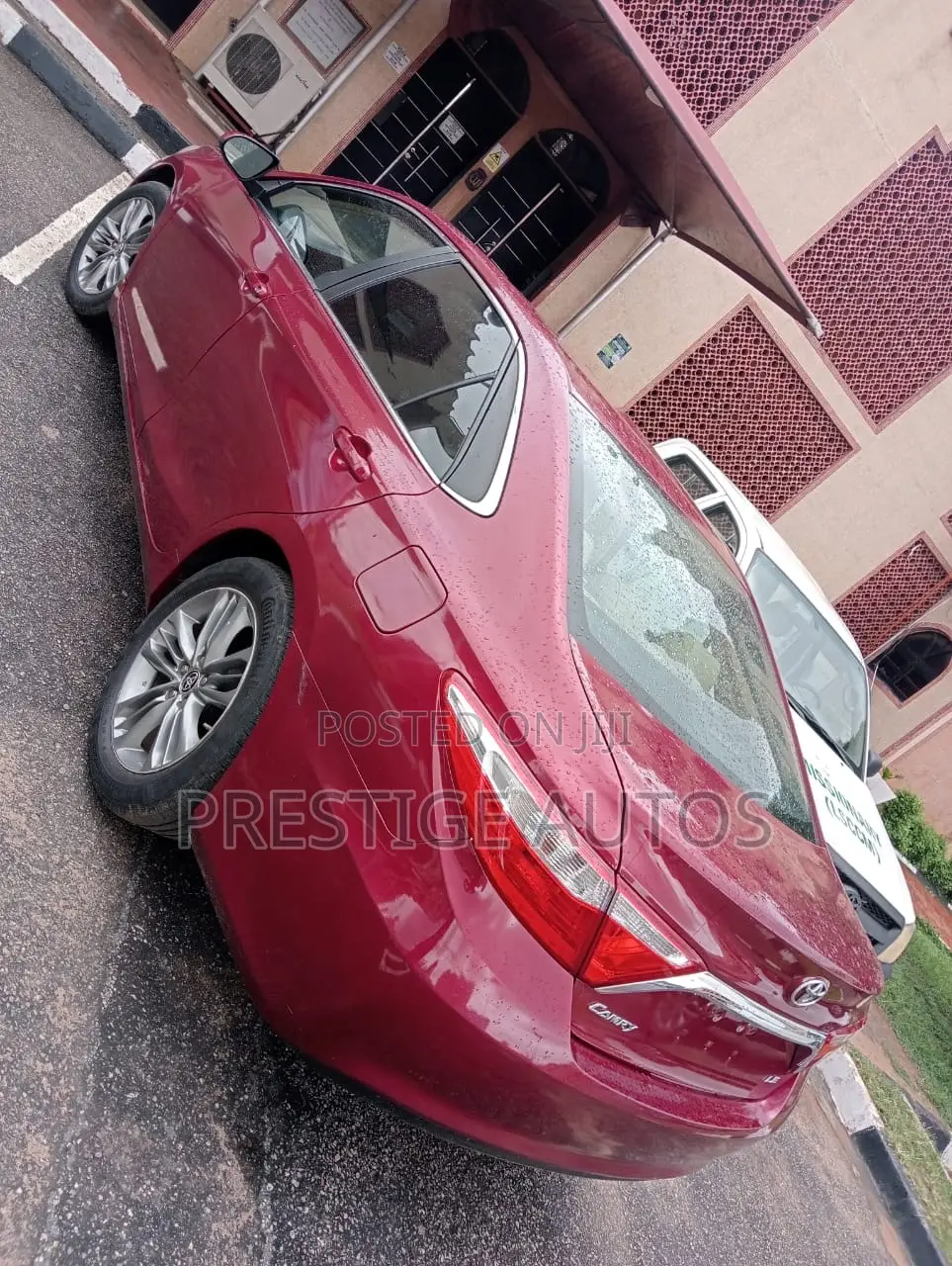 Toyota Camry 2016 Red