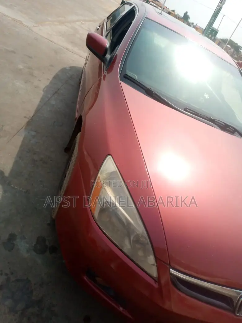 Honda Accord 2003 Red