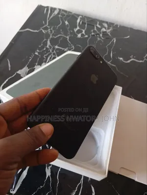 Apple iPhone 7 Plus 32 GB Black