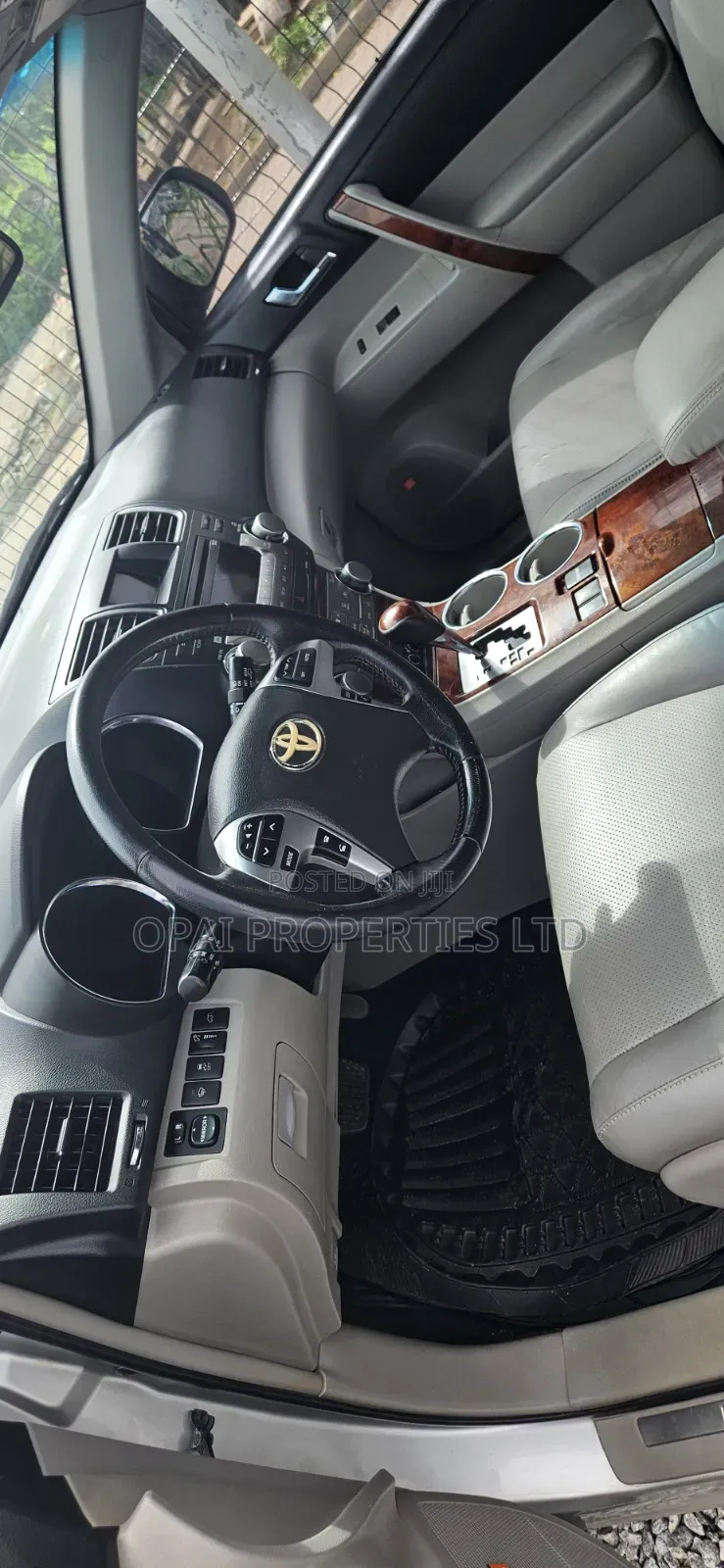 Toyota Highlander 2012 Silver