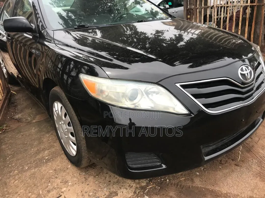 Toyota Camry 2010 Black