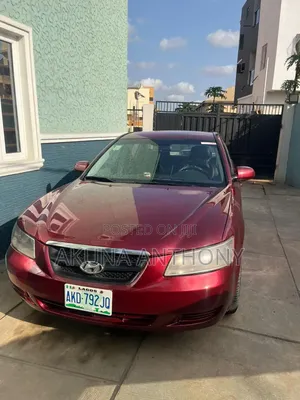 Hyundai Sonata 2007 Red