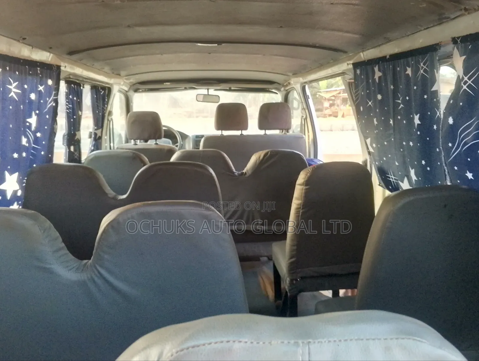 Toyota HiAce 2001 White
