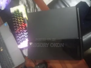 PS4 Console