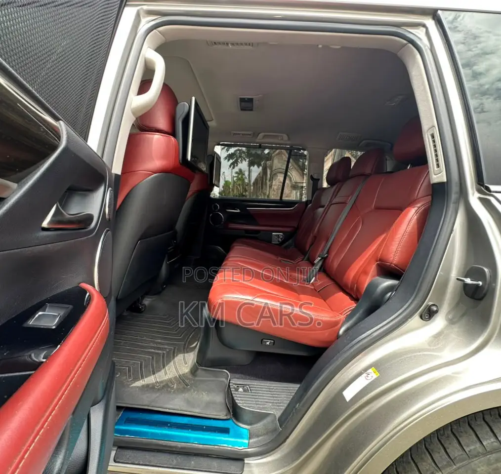 Lexus LX 570 AWD 2017 Gray