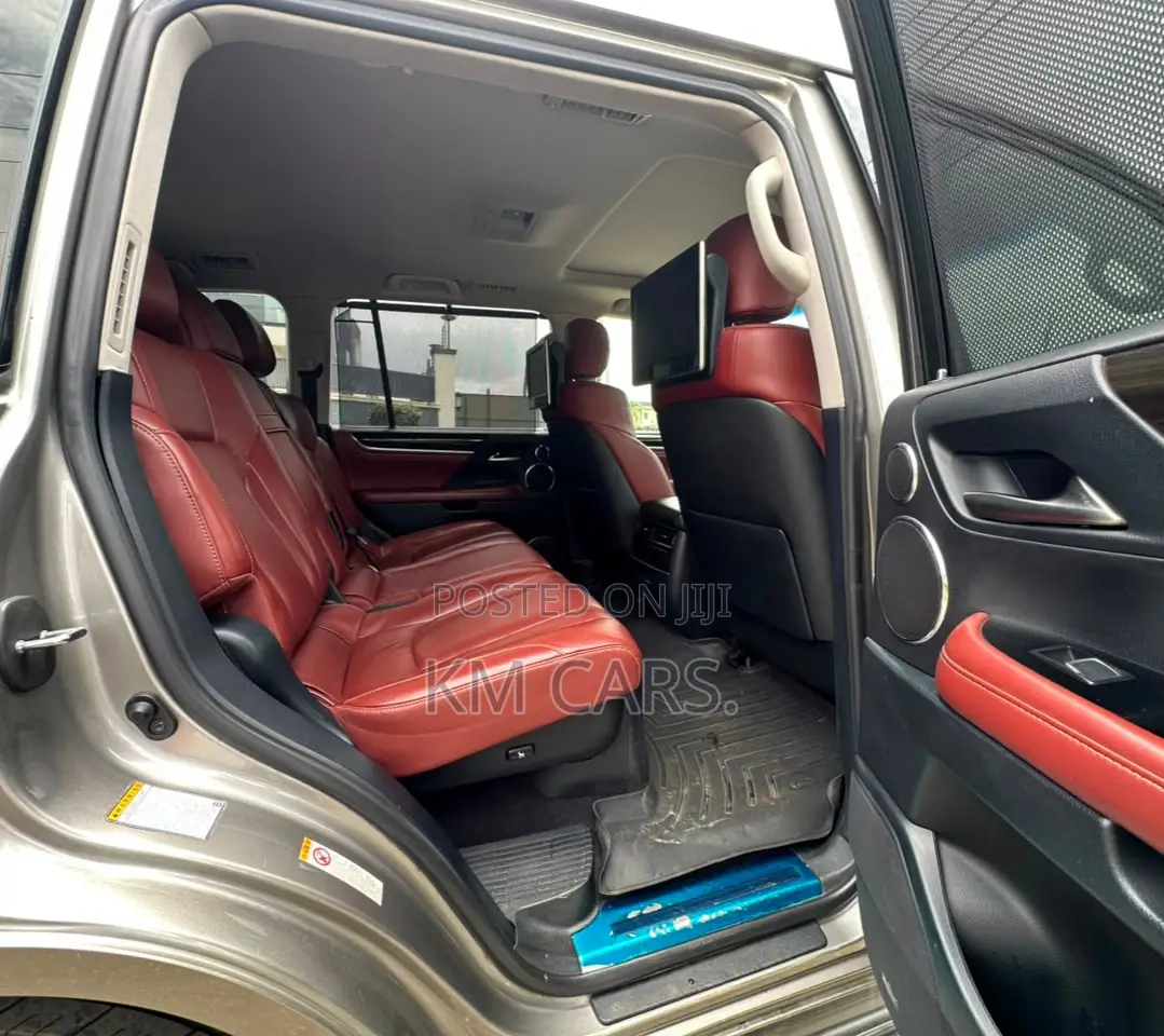 Lexus LX 570 AWD 2017 Gray