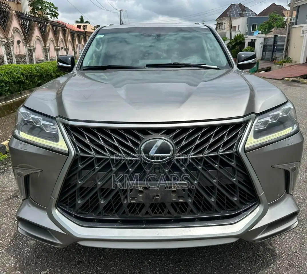 Lexus LX 570 AWD 2017 Gray