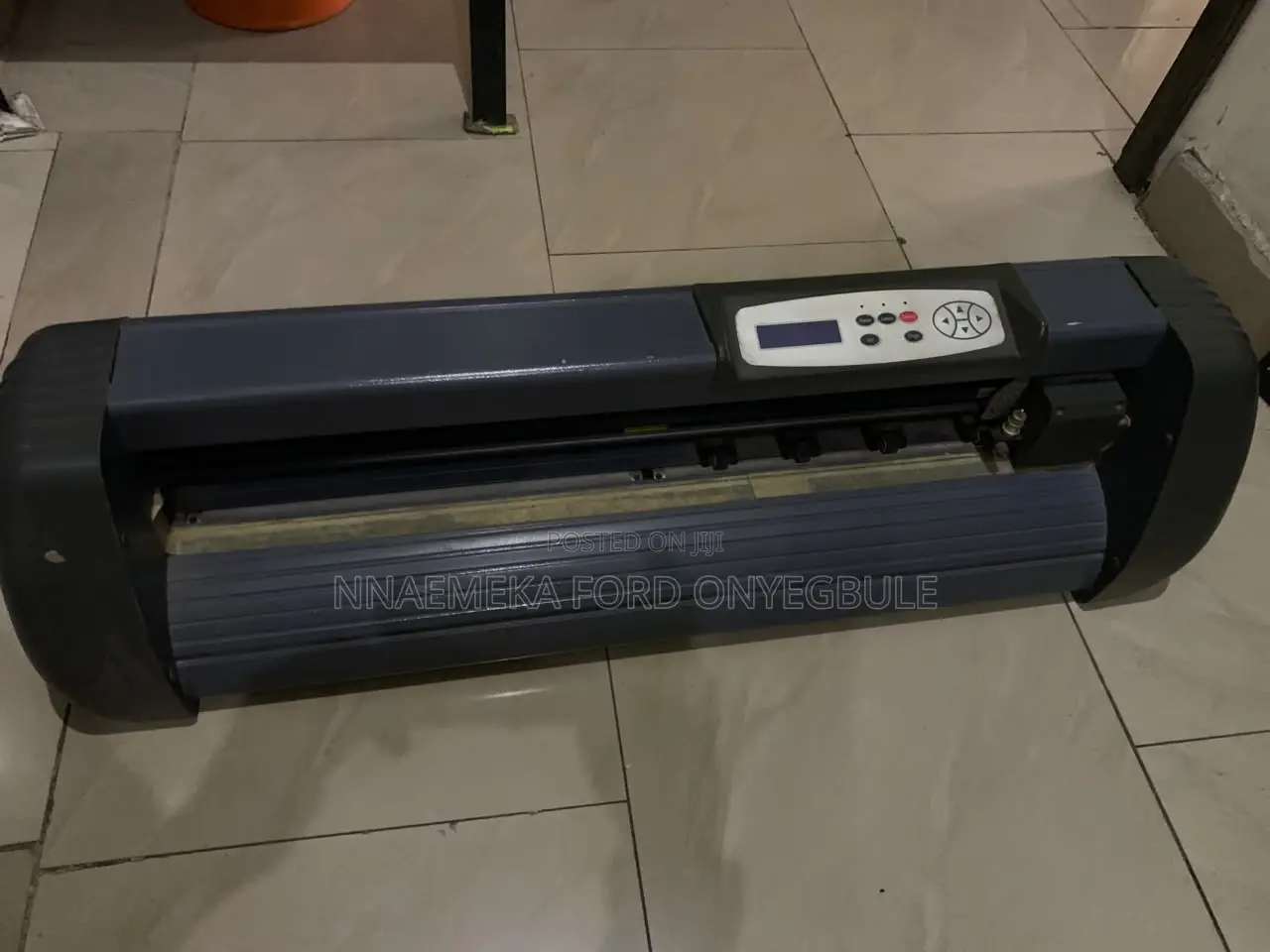 Fairly 2ft Vinyl Cutting Plotter Machine (28-Inch) – Excellent Working