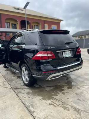 Mercedes-Benz M Class ML350 4dr SUV (3.5L 6cyl 7A) 2014 Black