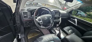 Toyota Land Cruiser 2016 Black