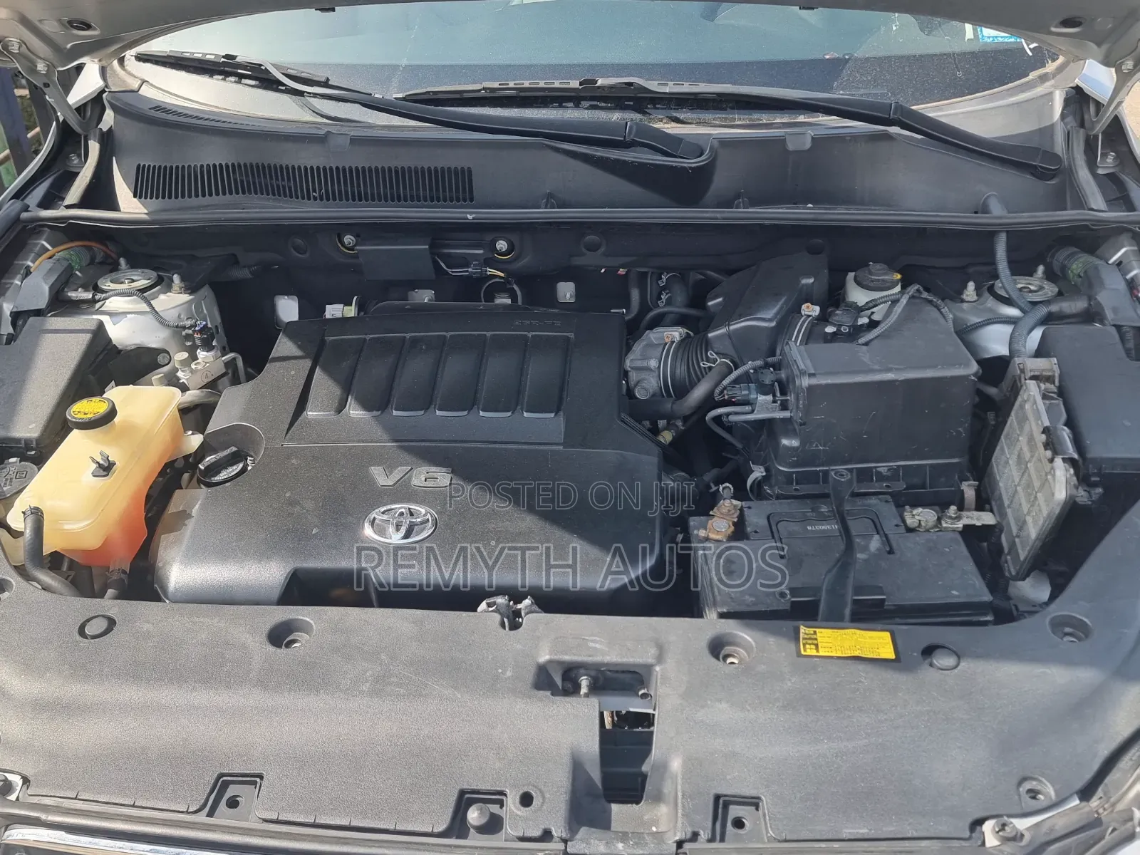 Toyota RAV4 2010 Silver