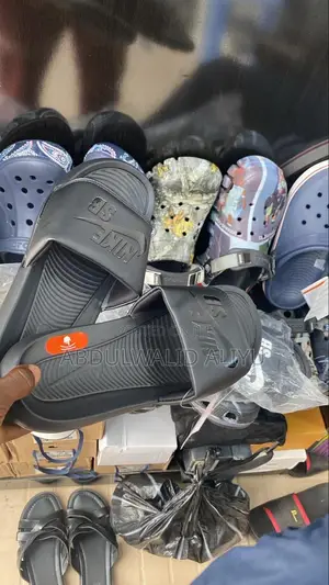 Slides Shoes