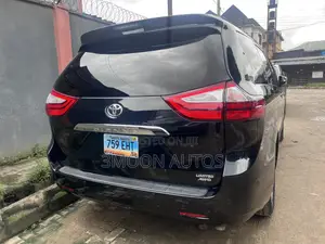 Toyota Sienna Limited Premium 7 Passenger (3.5L 6cyl 6A) 2016 Black
