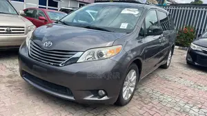 Toyota Sienna 2012 Gray
