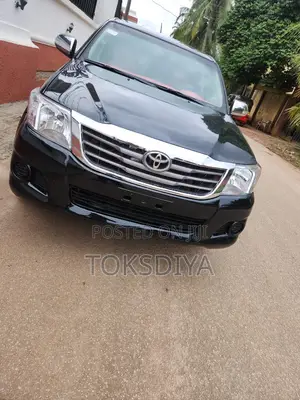 Toyota Hilux 2.0 VVT-i 2012 Black