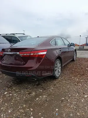 Toyota Avalon XLE 4dr Sedan (3.5L 6cyl 6A) 2015 Red