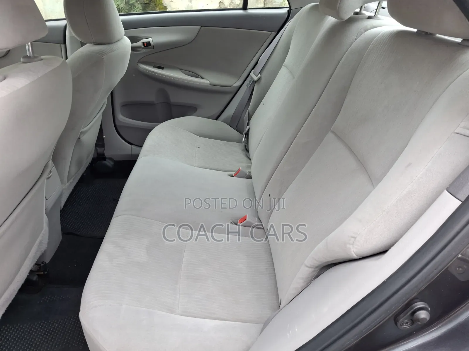 Toyota Corolla 2010 Gray
