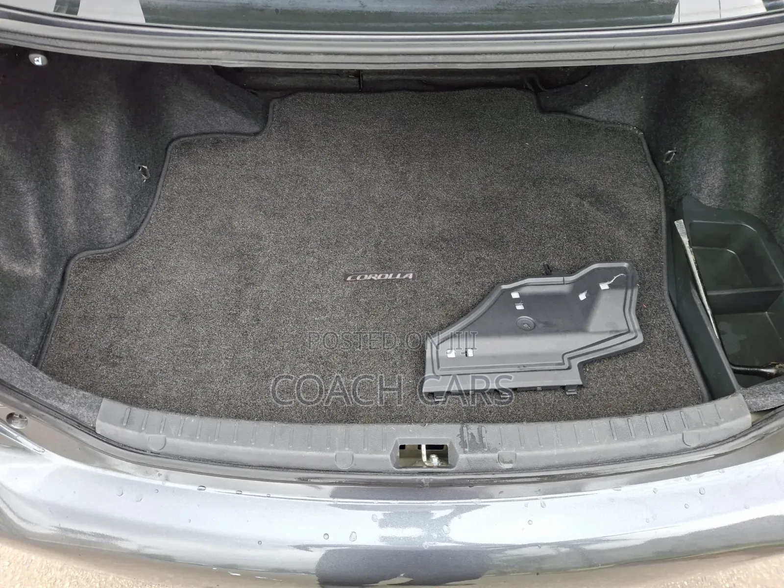 Toyota Corolla 2010 Gray