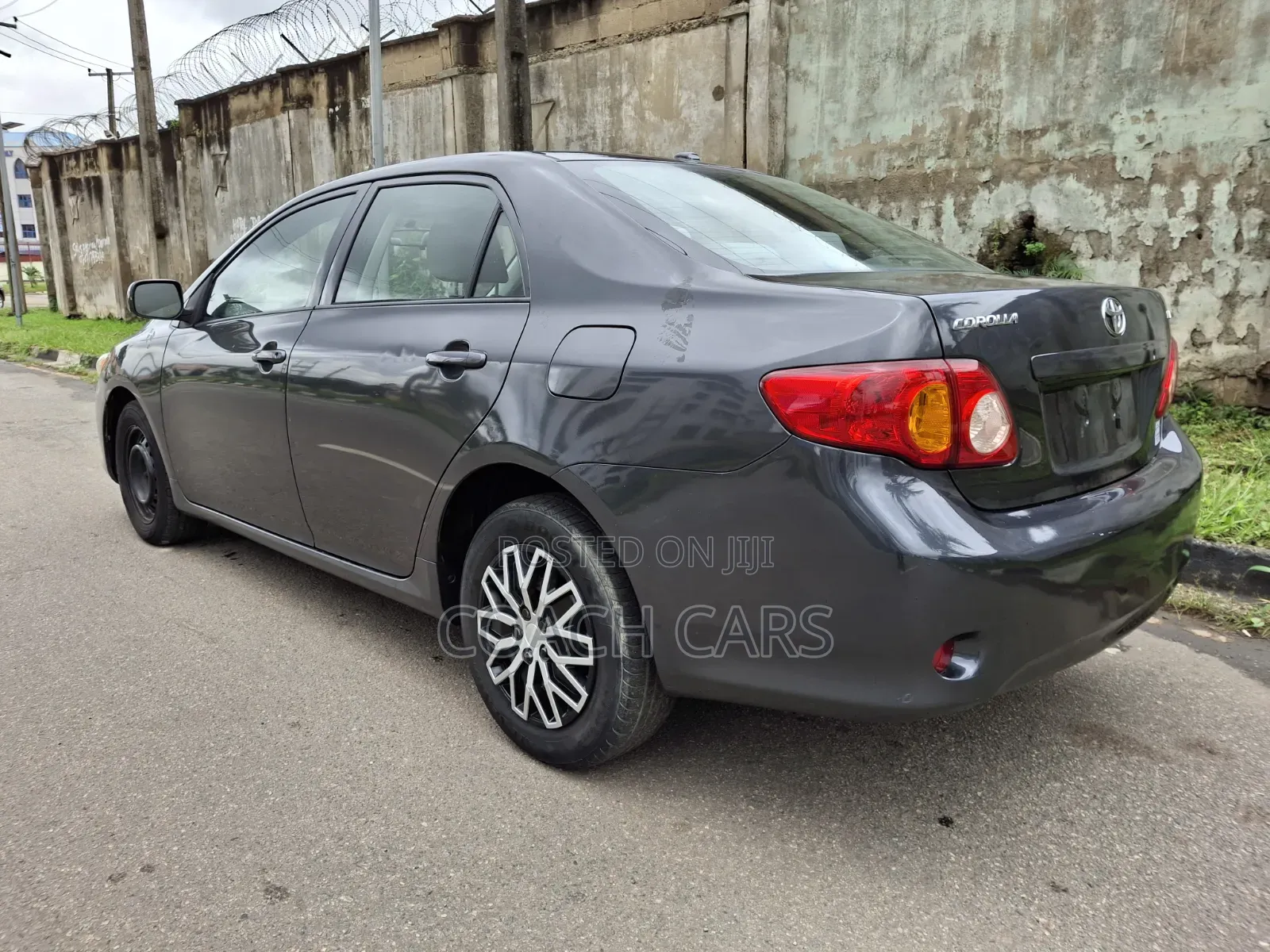 Toyota Corolla 2010 Gray