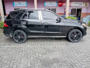 Mercedes-Benz M Class 2013 Black