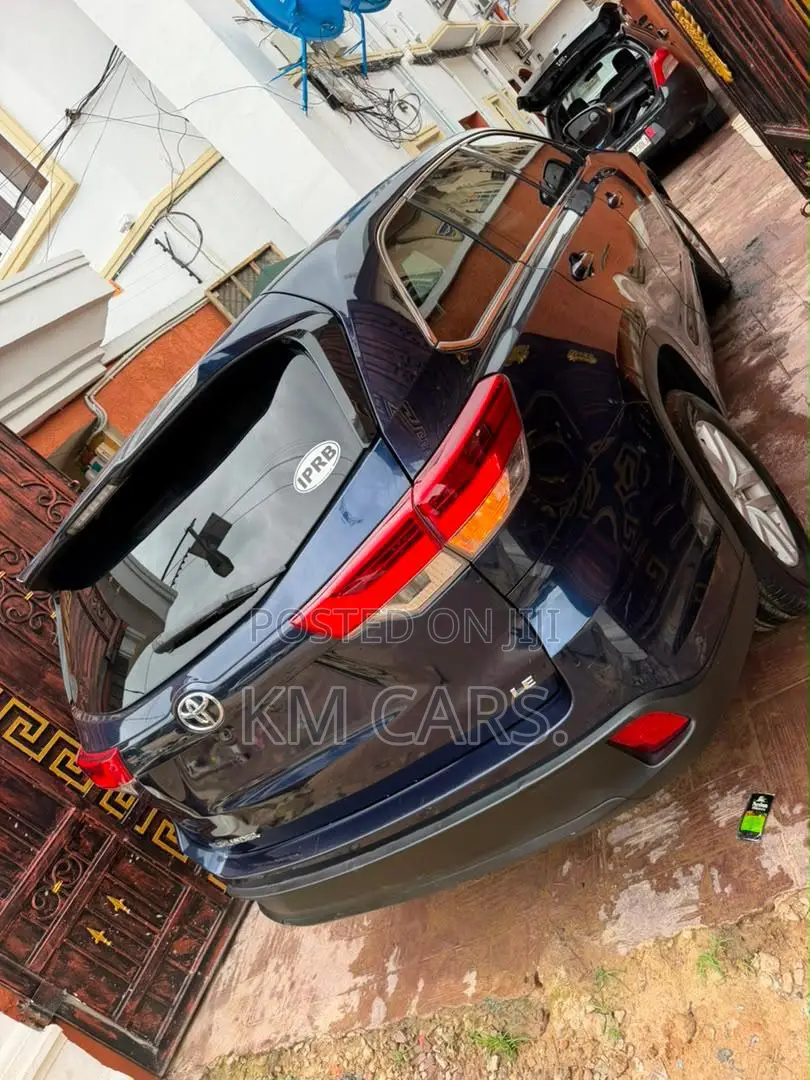 Toyota Highlander 2014 Blue