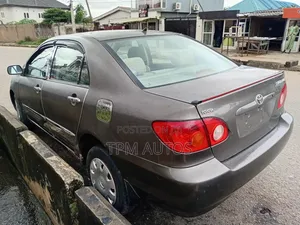 Toyota Corolla 2004 Gray
