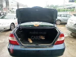 Toyota Camry 2004 Blue