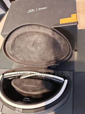 Oakley Meta Vanguard Smart Glass