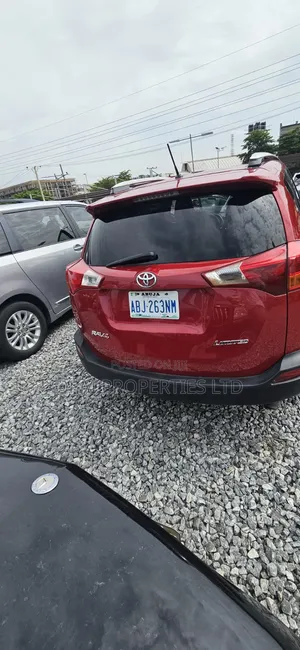Toyota RAV4 2014 Red