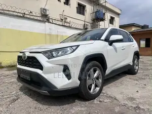 Toyota RAV4 2023 White