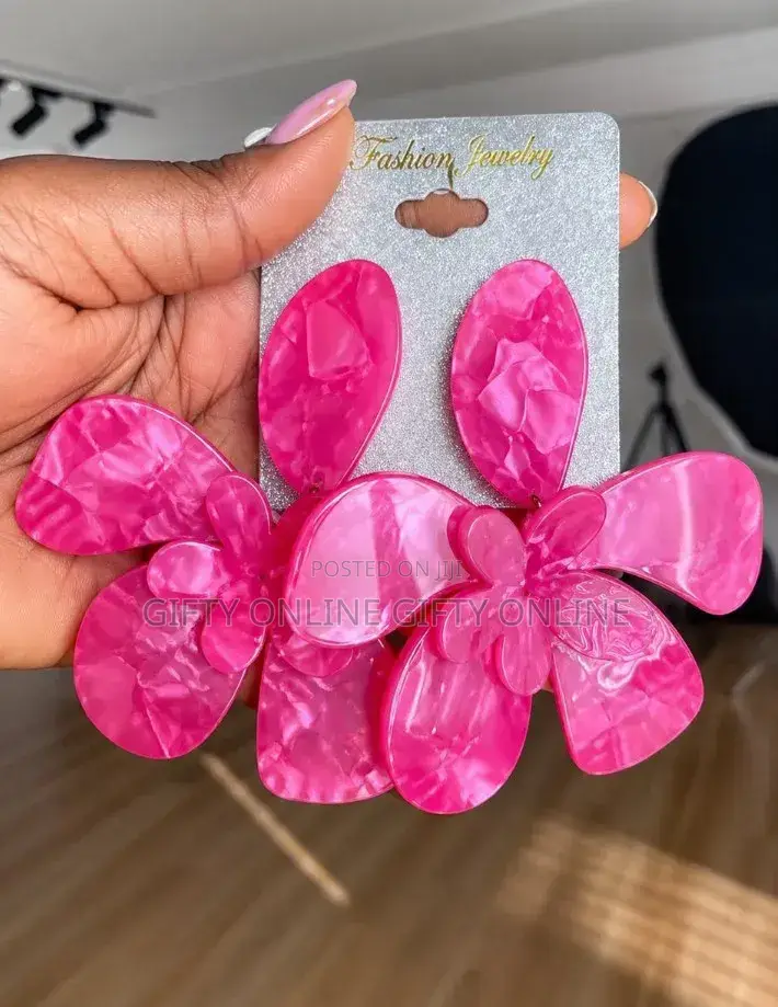 Ladies Earing