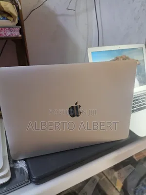 Laptop Apple MacBook Pro 2017 8GB Intel Core i5 SSD 256GB