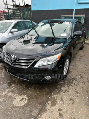 Toyota Camry XLE 4dr Sedan (2.5L 4cyl 6A) 2011 Black