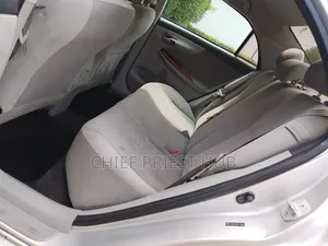 Toyota Corolla 2011 Silver
