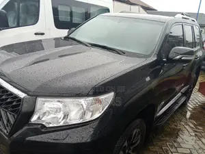 Toyota Land Cruiser Prado 2.8 2023 Black