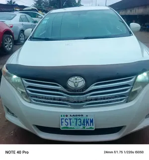 Toyota Venza 2011 White