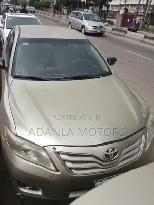 Toyota Camry 2008 Gold