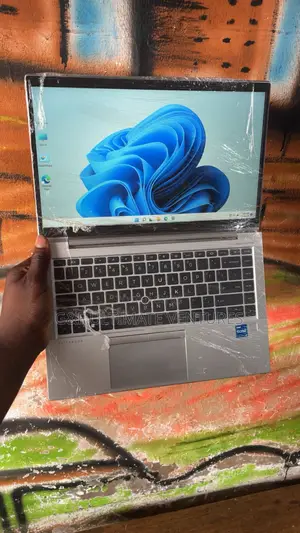 New Laptop HP EliteBook 840 G8 16GB Intel Core i5 SSD 256GB