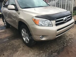 Toyota RAV4 2008 Gold
