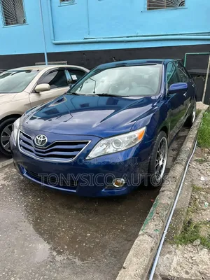 Toyota Camry LE 4dr Sedan (2.5L 4cyl 6AM) 2010 Blue