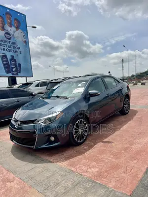 Toyota Corolla 2016 Gray