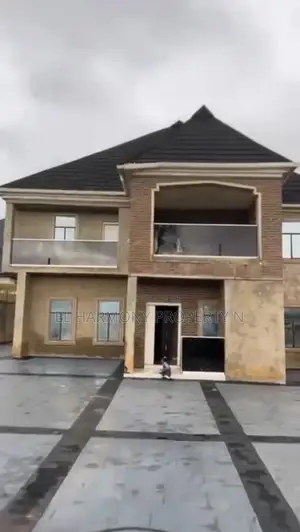 4bdrm Duplex in Alagbaka Estate, Akure for sale