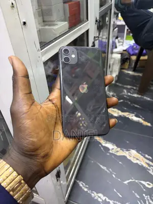 Apple iPhone 11 64 GB Black
